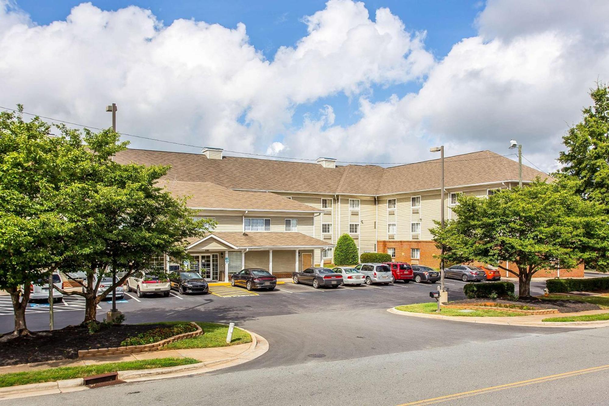 Suburban Studios Near University Of North Carolina-שרלוט מראה חיצוני תמונה